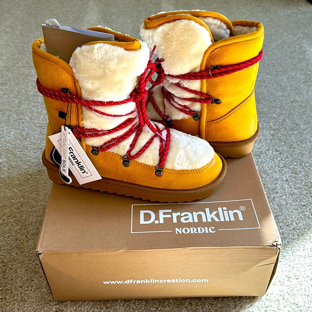 D.Franklin boots. BRAND NEW